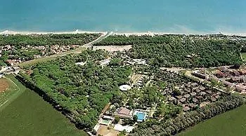 Adriano Family Village ホテル